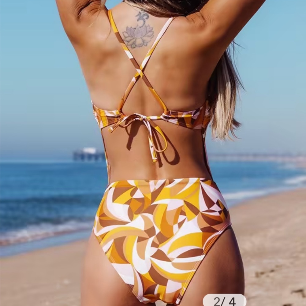 NWOT CUPSHE alexys abstract print cut out one piece swim size XL - Picture 2 of 11